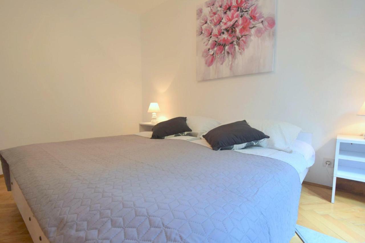Apartments Jadanec Malinska Luaran gambar