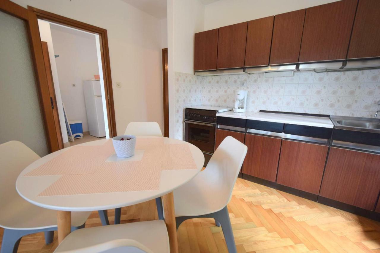 Apartments Jadanec Malinska Luaran gambar