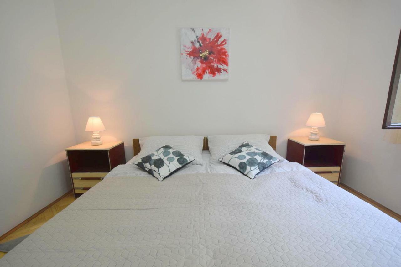 Apartments Jadanec Malinska Luaran gambar