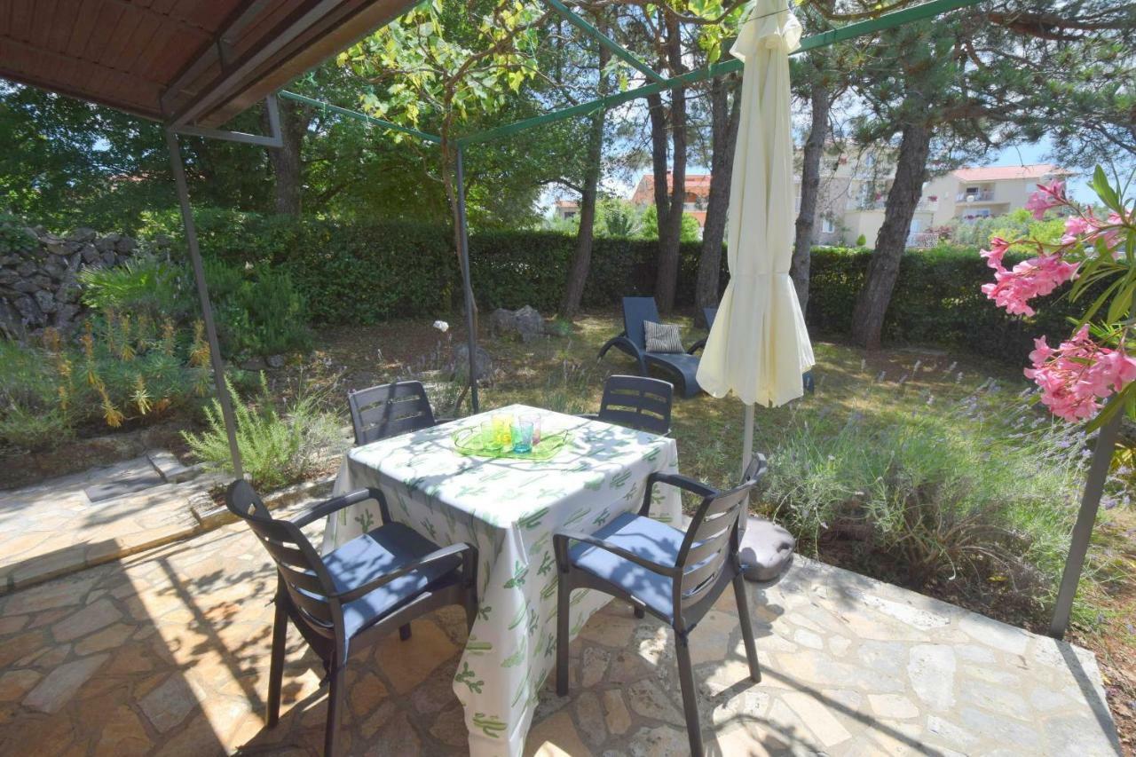 Apartments Jadanec Malinska Luaran gambar