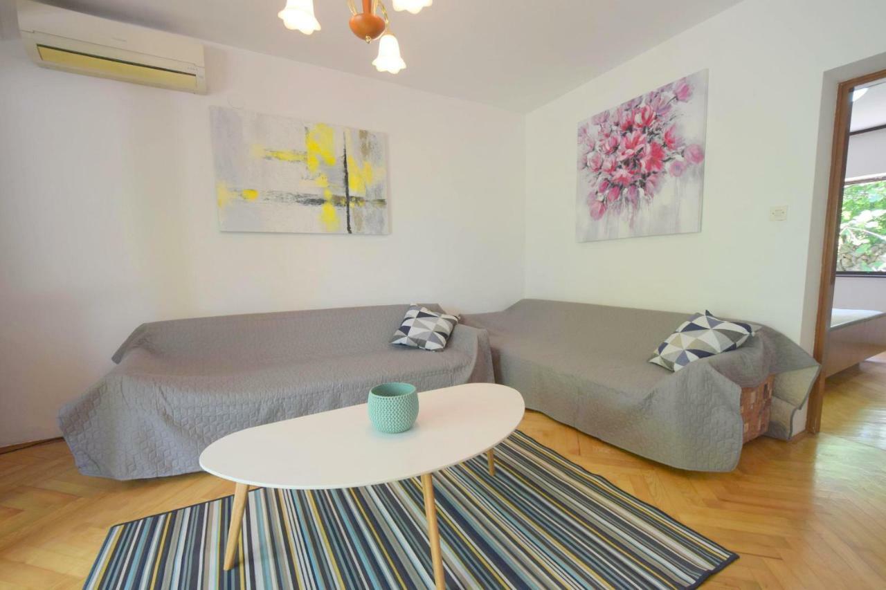 Apartments Jadanec Malinska Luaran gambar