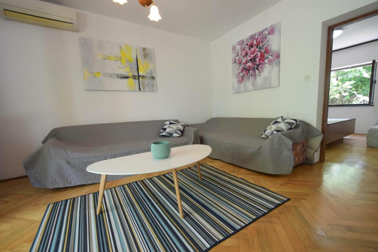 Apartments Jadanec Malinska Luaran gambar