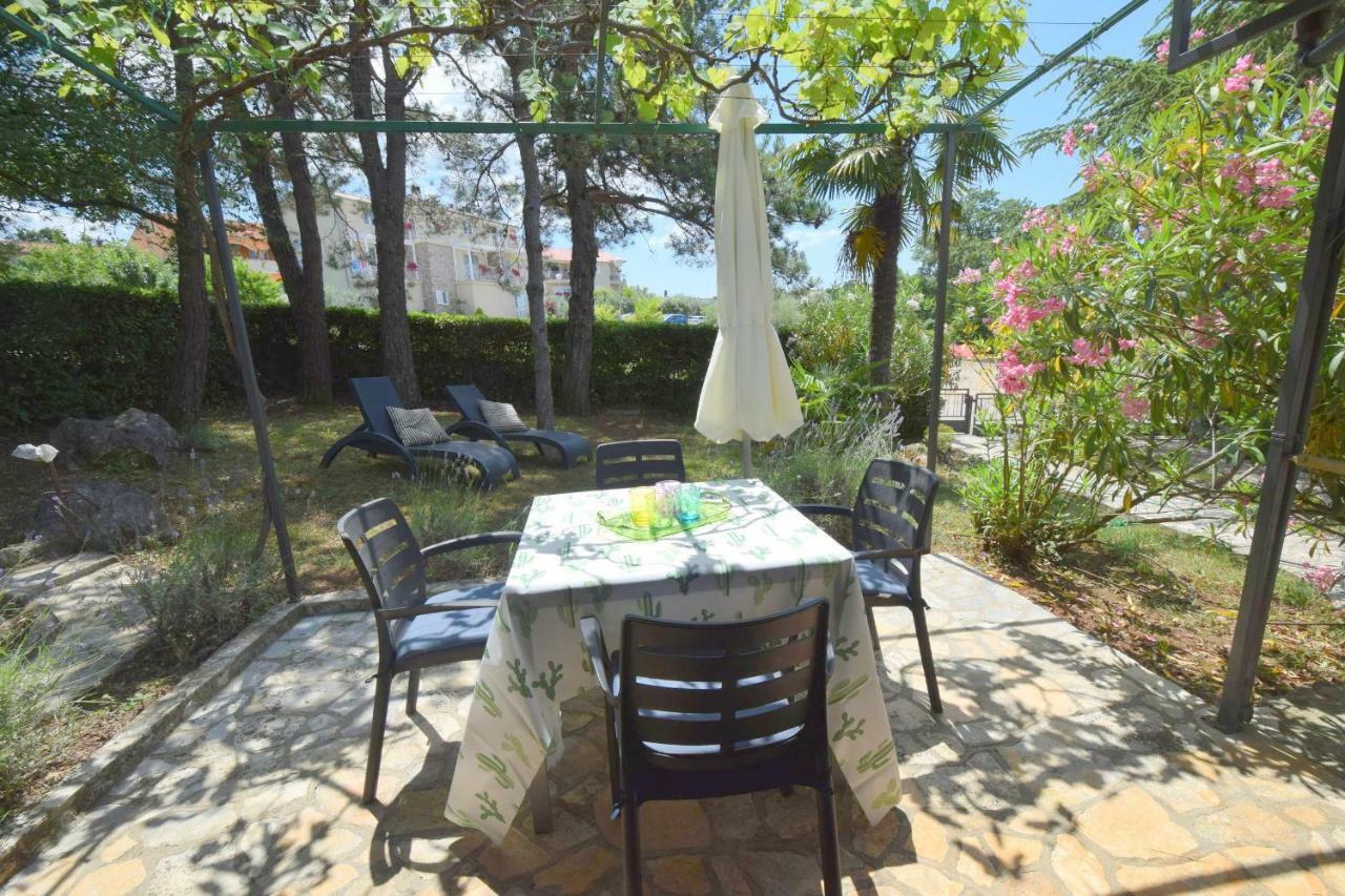 Apartments Jadanec Malinska Luaran gambar